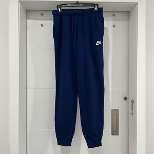 NIKE Sweatpants